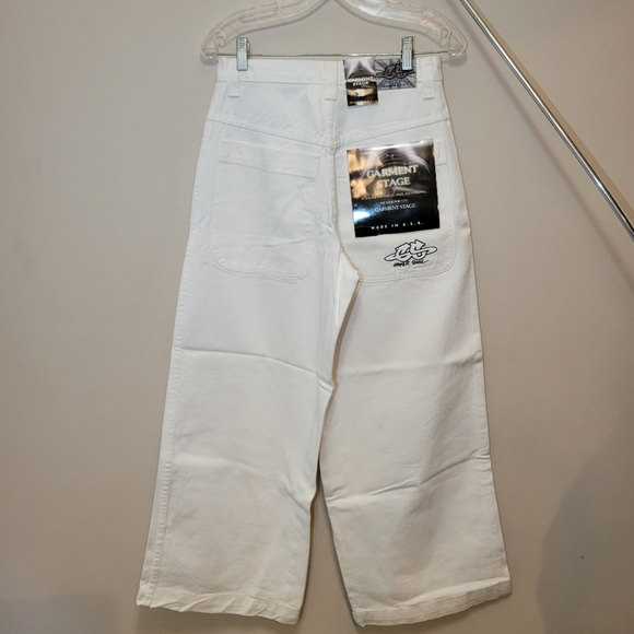 Garment Stage Baggy Jean - Picture 3 of 5